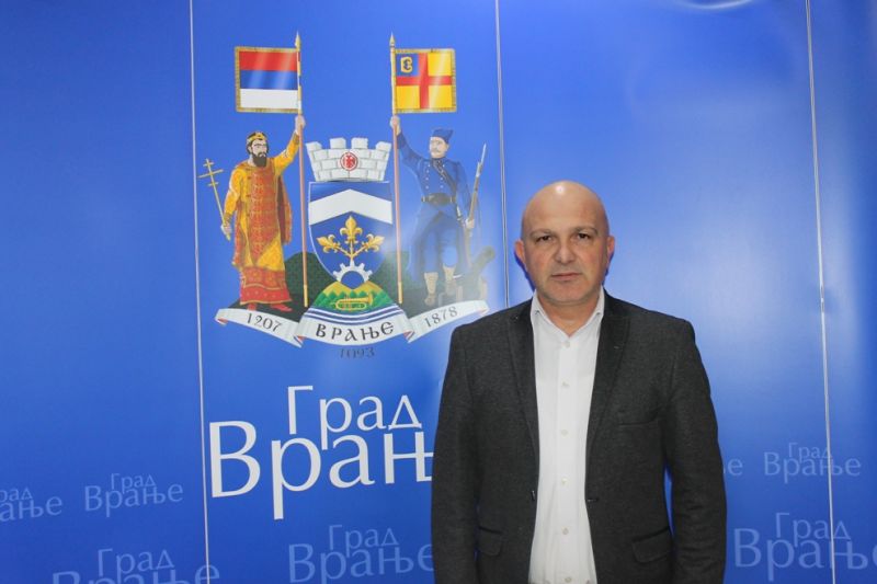 Igor Mladenović